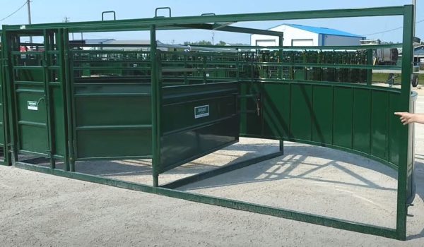 8.5ft Cornerless Crowding Tub- Lakeland