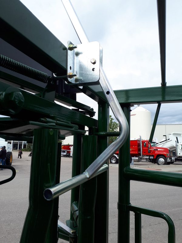 Optional Squeeze Chute