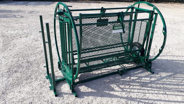 Lakeland’s Deluxe Spin Trim Chute