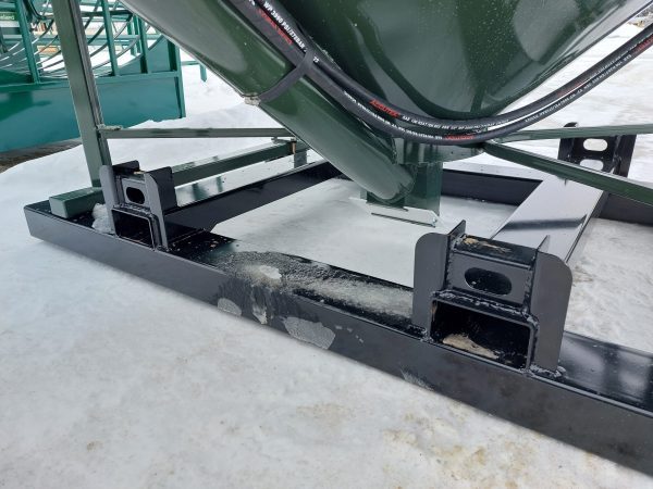 95 Bushel Easy Feeder Stand