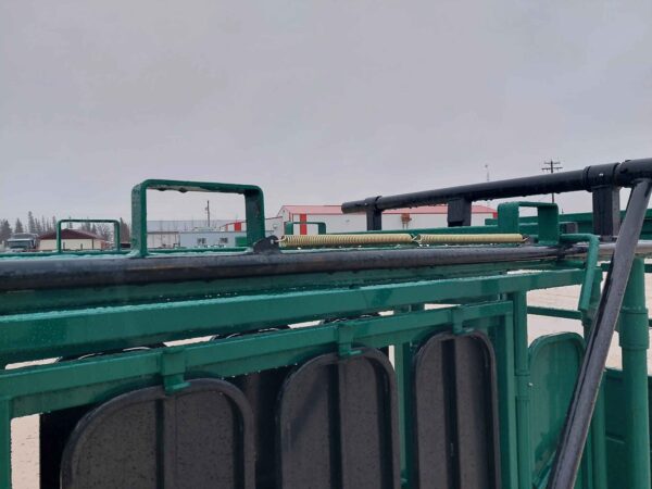 E-Series Cattle Squeeze Chute - Image 7