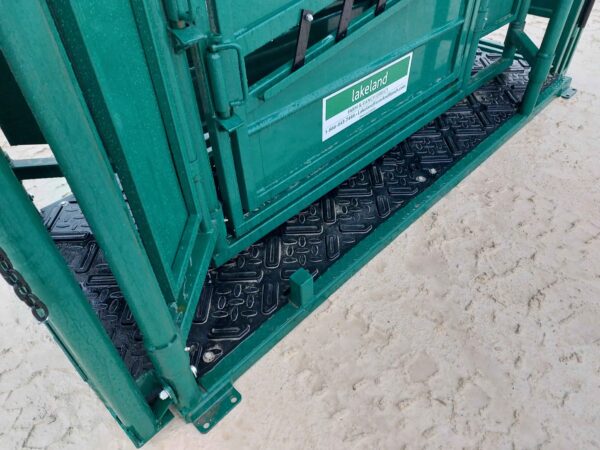 E-Series Cattle Squeeze Chute - Image 6