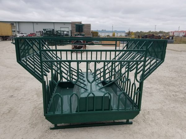 Round Bale Feeder in green color