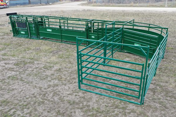 C2000 – Cattle Handling System- Entry Gate