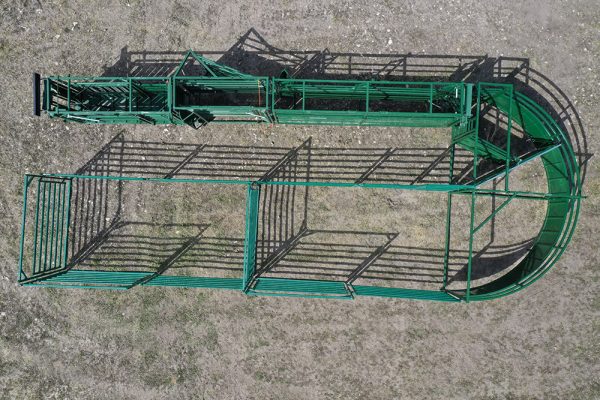 C4000 – Cattle Handling System on Field- Drone View- LK