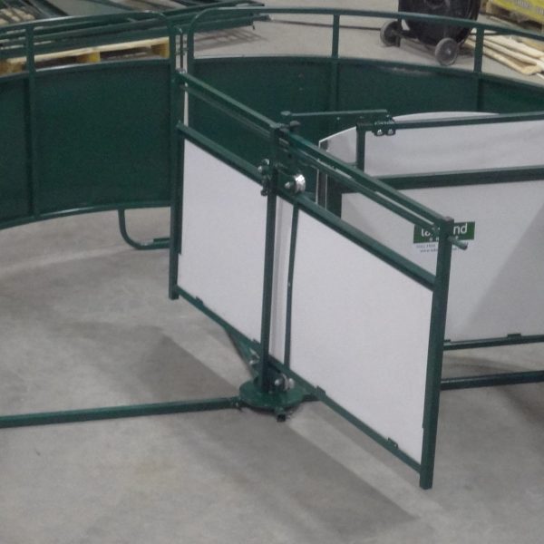Crowding tub only for sheep & goats Product by Lakeland