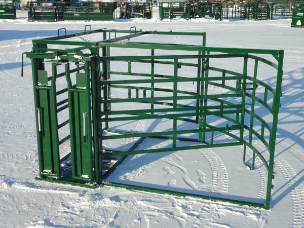 Lakeland- Half Circle Calving Station- Green Color