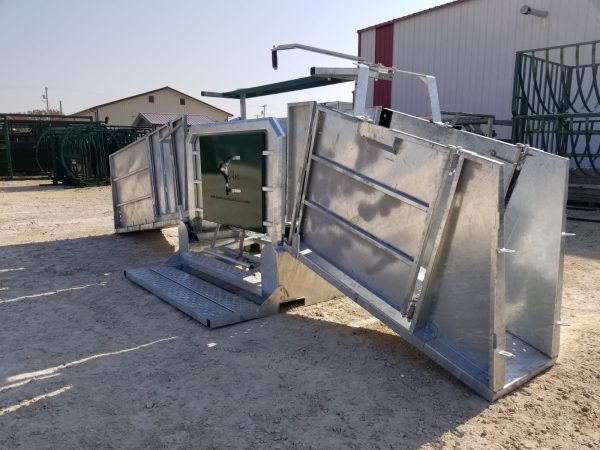 Easy Klamp Sheep & Goat Handler for your farm