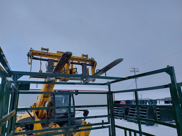 Half Circle Calving Station Shipping Process
