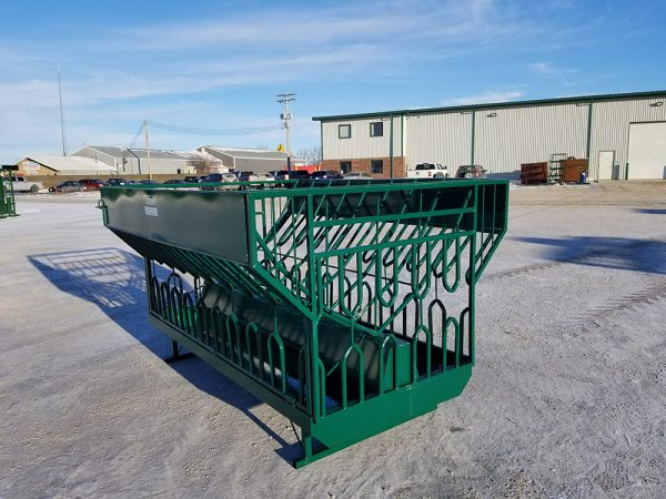 Lakeland- Round & Square Bale Feeder