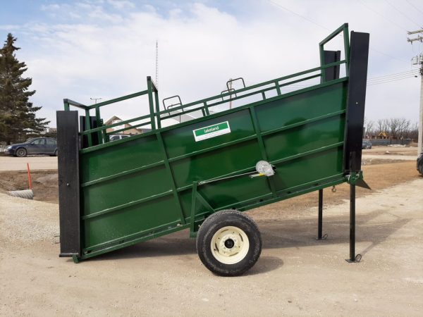 Lakeland- Portable Cattle Loading Chute with Adjustable Height Floor