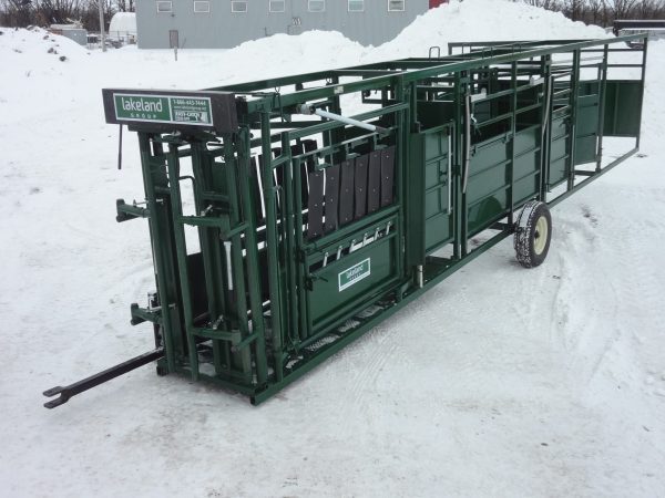 Portable Tub, Alley, and Easy Catch Squeeze Chute in Snow