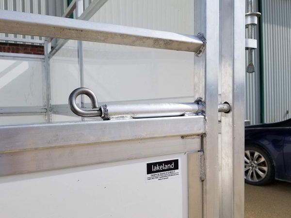 lakeland- Portable Box Horse Stalls