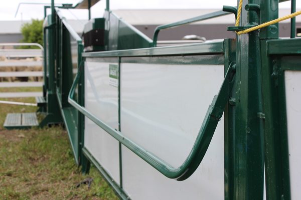 8 ft Straight Alley Panel by LK